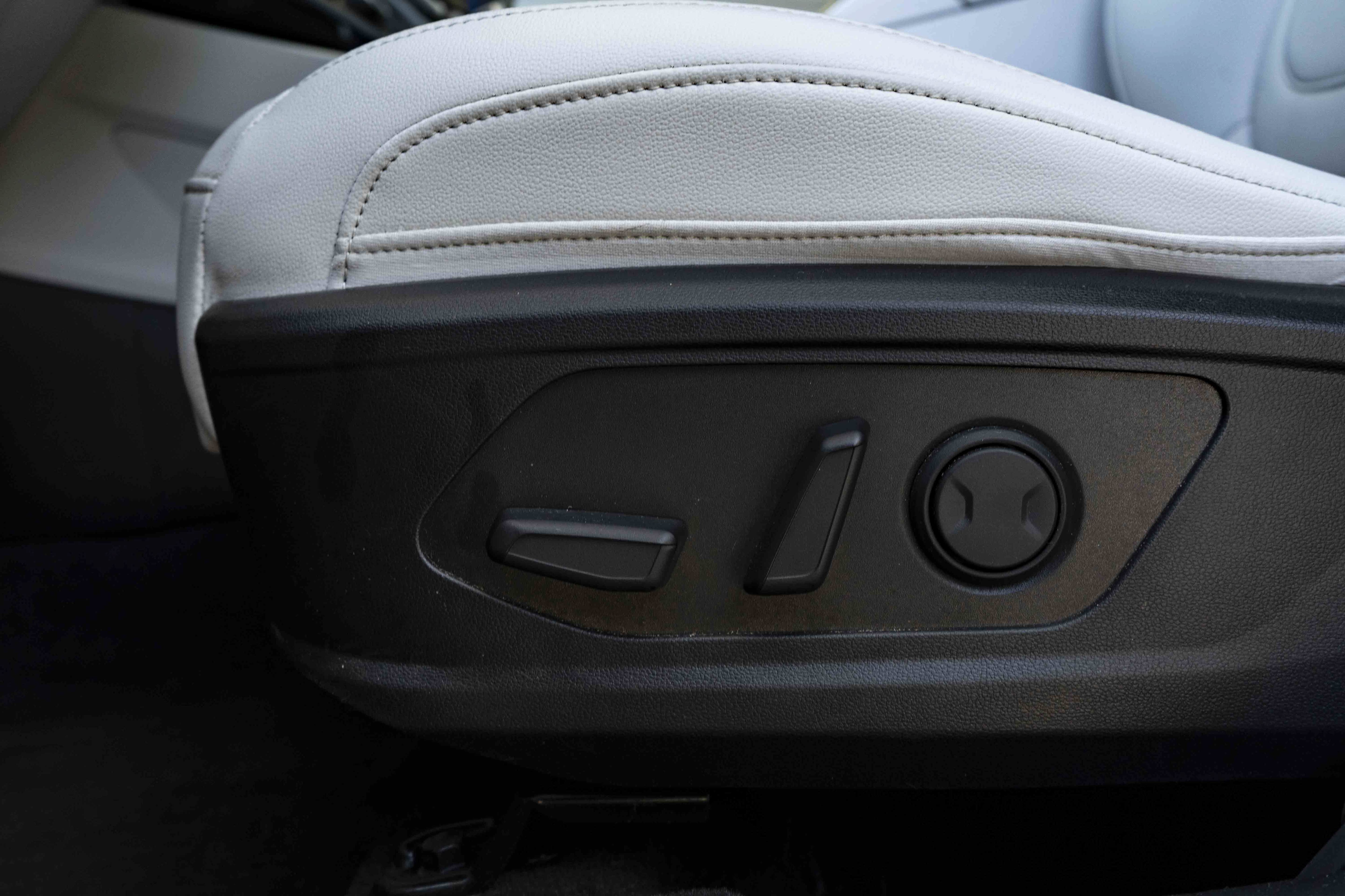 Used 2025 Hyundai Tucson SEL FWD image 38