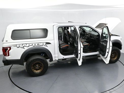 Used 2018 Ford F150 Raptor w/ Equipment Group 802A Luxury AWD/4WD image 48