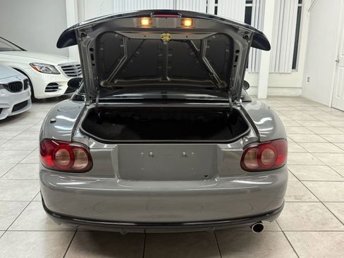 Used 2004 MAZDA MX-5 Miata MAZDASPEED image 11
