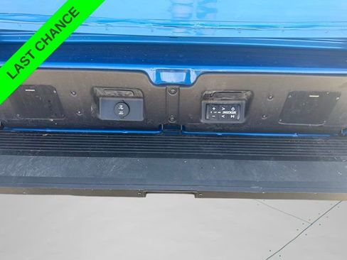 Used 2022 GMC Sierra 1500 AT4 image 22