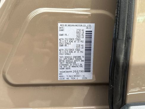 Used 2023 Nissan Pathfinder Platinum image 30