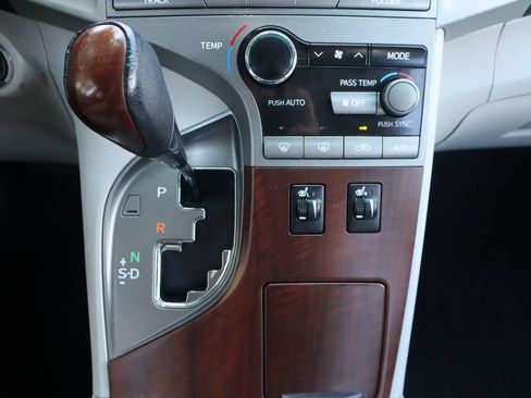 Used 2009 Toyota Venza AWD image 36