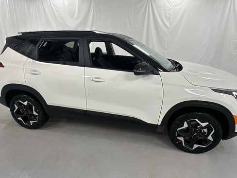 New 2026 Kia Seltos S AWD/4WD image 2