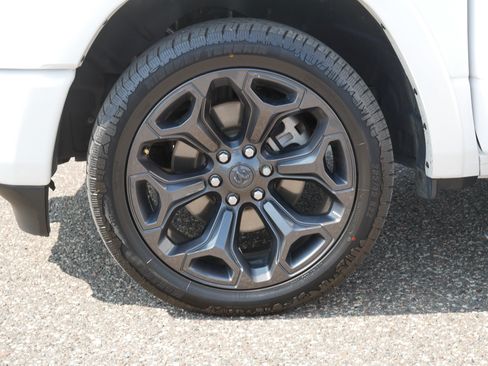 Used 2022 RAM 1500 Limited AWD/4WD image 15