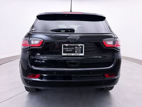 Used 2023 Jeep Compass High Altitude AWD/4WD image 16