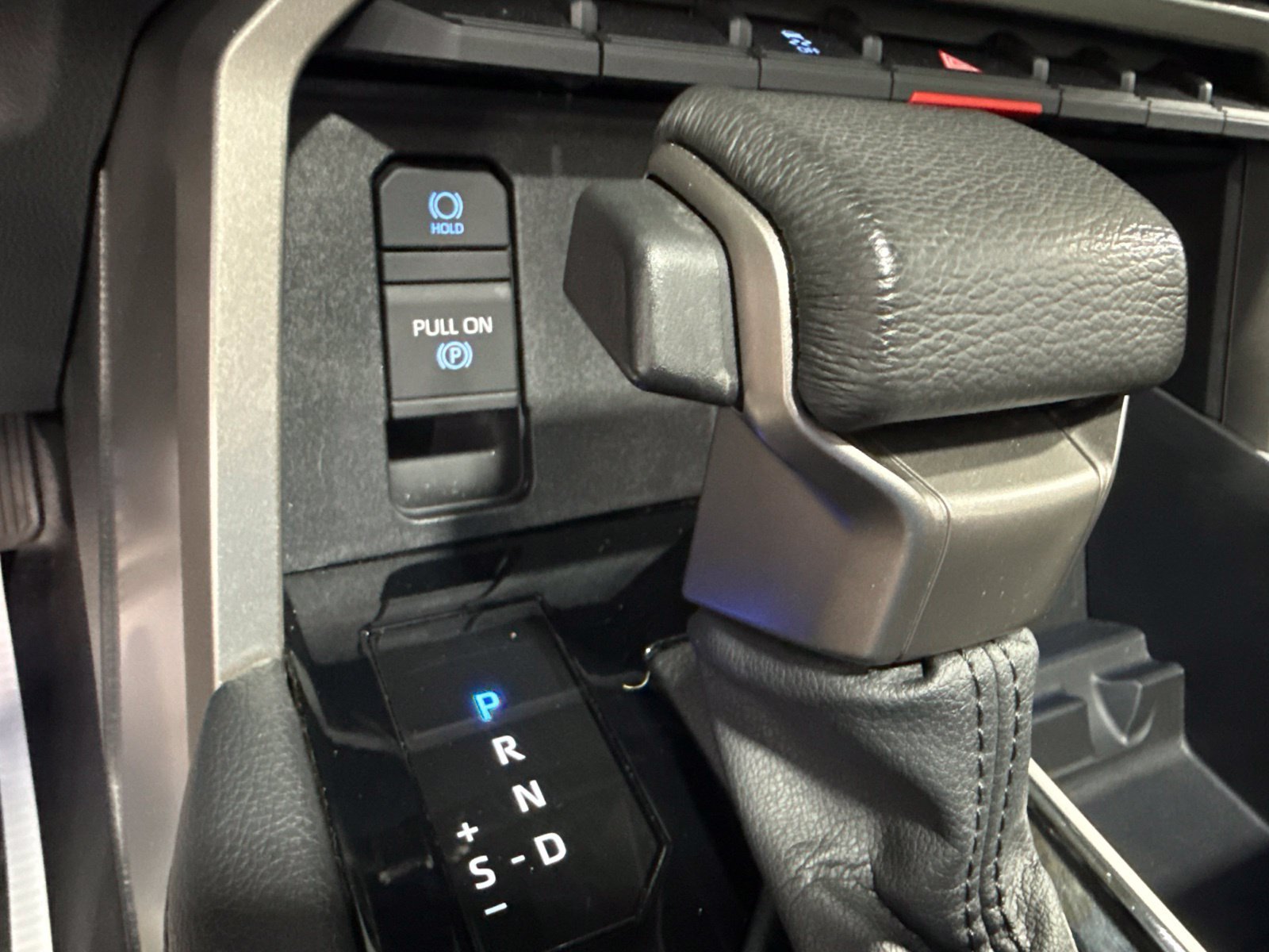 Used 2024 Toyota Tundra Limited w/ Power Package AWD/4WD image 36