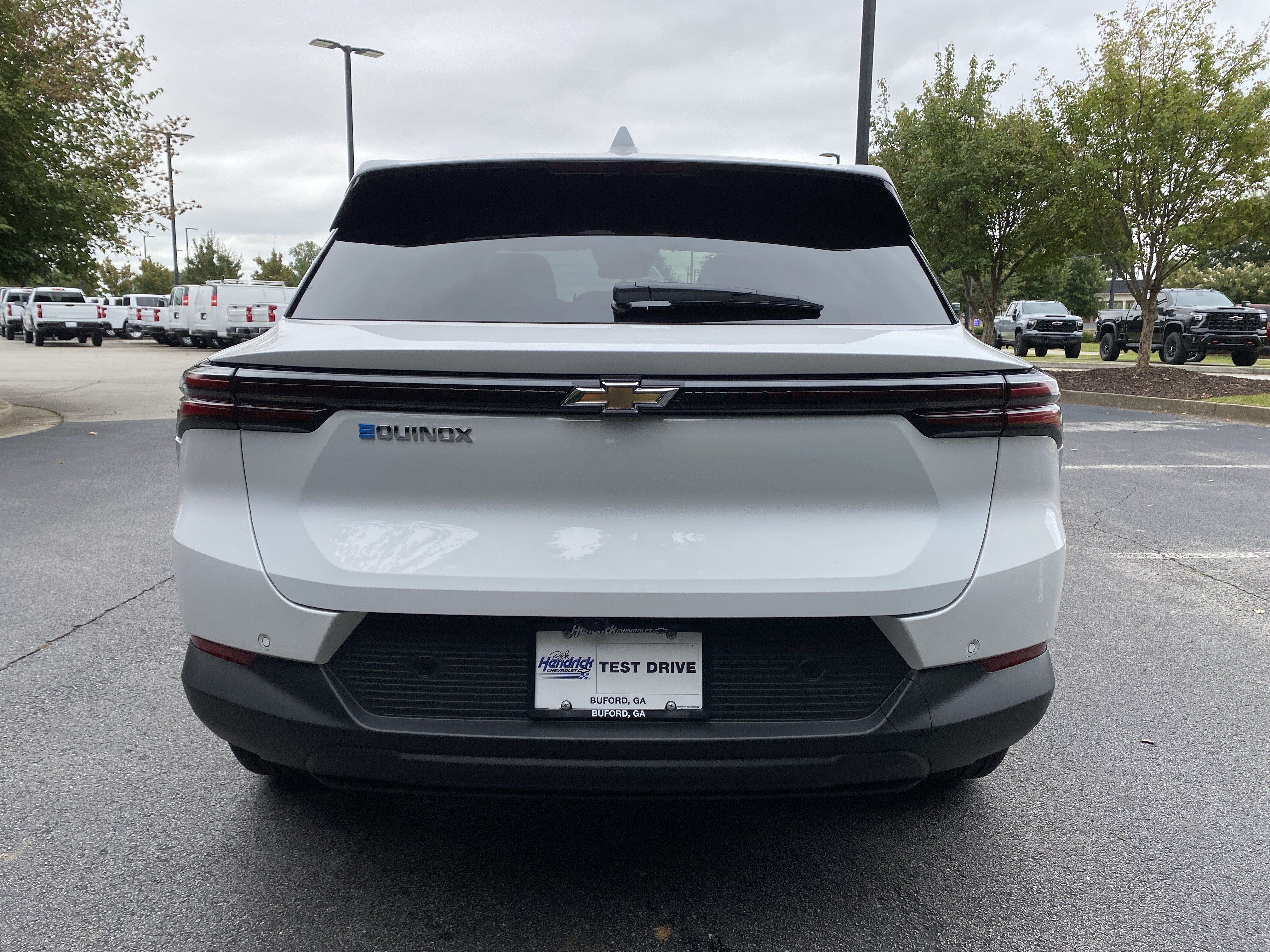 Used 2026 Chevrolet Equinox EV LT FWD image 8