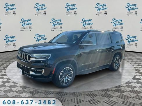 Used 2022 Jeep Wagoneer Series III w/ Flexible Seating Group AWD/4WD image 1