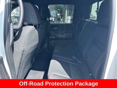 Used 2024 Nissan Frontier PRO-4X w/ Technology Package AWD/4WD image 15