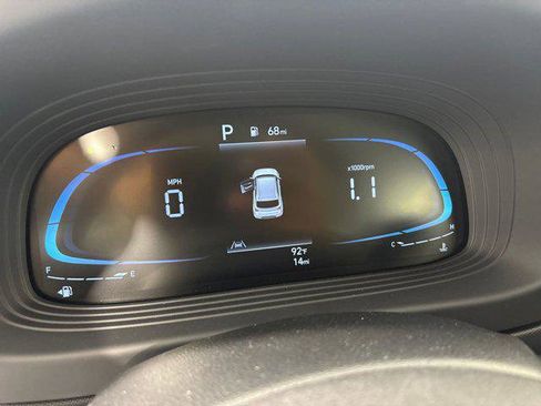 New 2025 Hyundai Venue Limited image 17