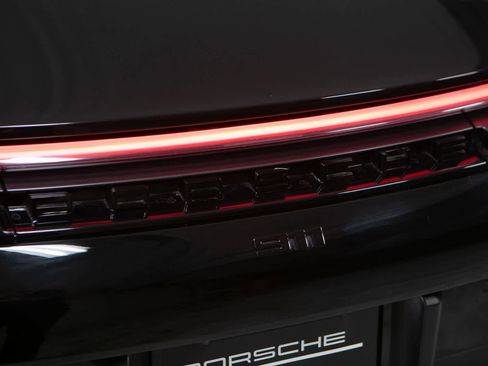 Certified 2025 Porsche 911 Carrera image 18