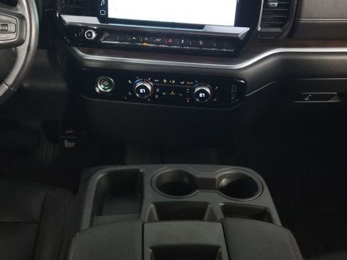 Used 2022 GMC Sierra 1500 SLT w/ X31 Off-Road Package image 24