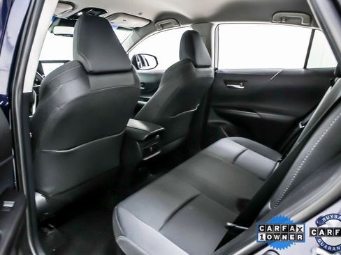 Used 2023 Toyota Venza LE image 31