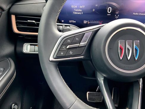 Used 2025 Buick Envision Sport Touring image 24