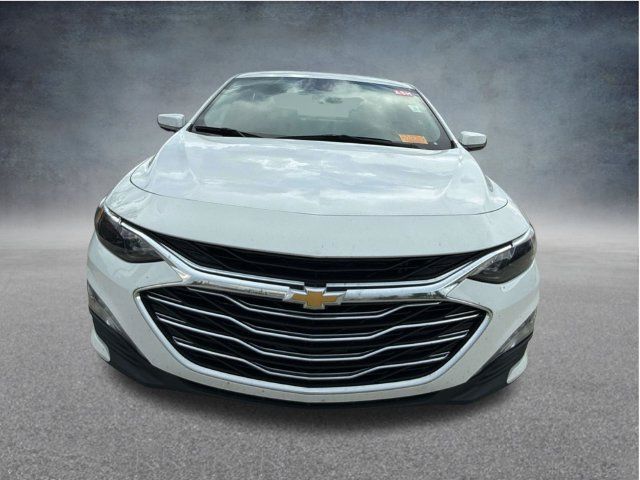 Used 2024 Chevrolet Malibu LT FWD image 2