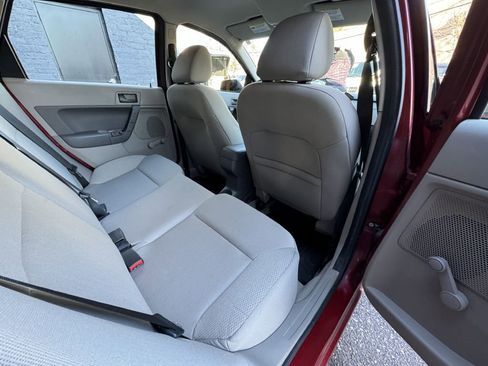 Used 2011 Ford Focus S image 17
