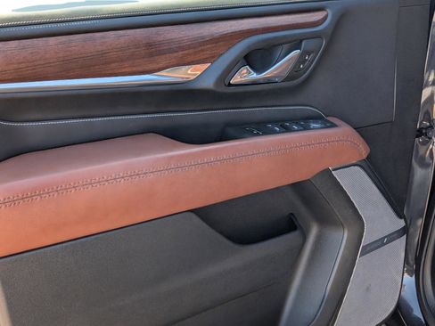 Certified 2023 GMC Yukon Denali Ultimate image 17