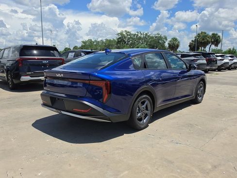 New 2026 Kia K4 FWD image 8