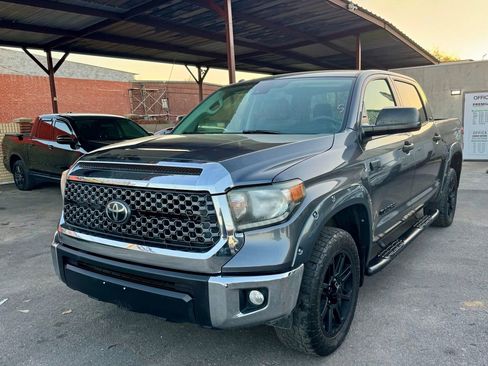 Used 2019 Toyota Tundra SR5 w/ SR5 Upgrade Package AWD/4WD image 1