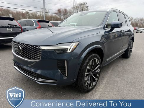 New 2026 Volvo XC90 B5 Plus w/ Protection Package AWD/4WD image 4