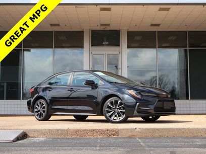 Used 2020 Toyota Corolla SE w/ SE Premium Package