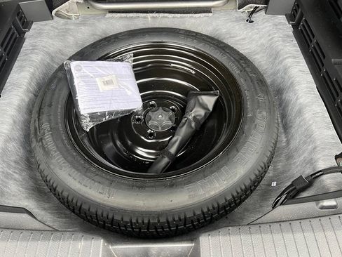 Certified 2026 Nissan Rogue SV AWD/4WD image 17