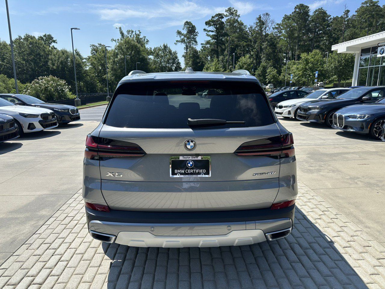 Used 2024 BMW X5 sDrive40i w/ Parking Assistance Package RWD image 17