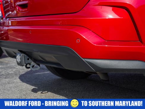 Used 2022 Ford Edge ST-Line w/ Class II Trailer Tow Package image 8