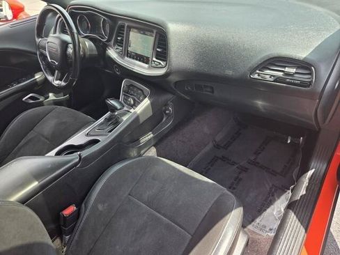 Used 2018 Dodge Challenger R/T Scat Pack RWD image 21