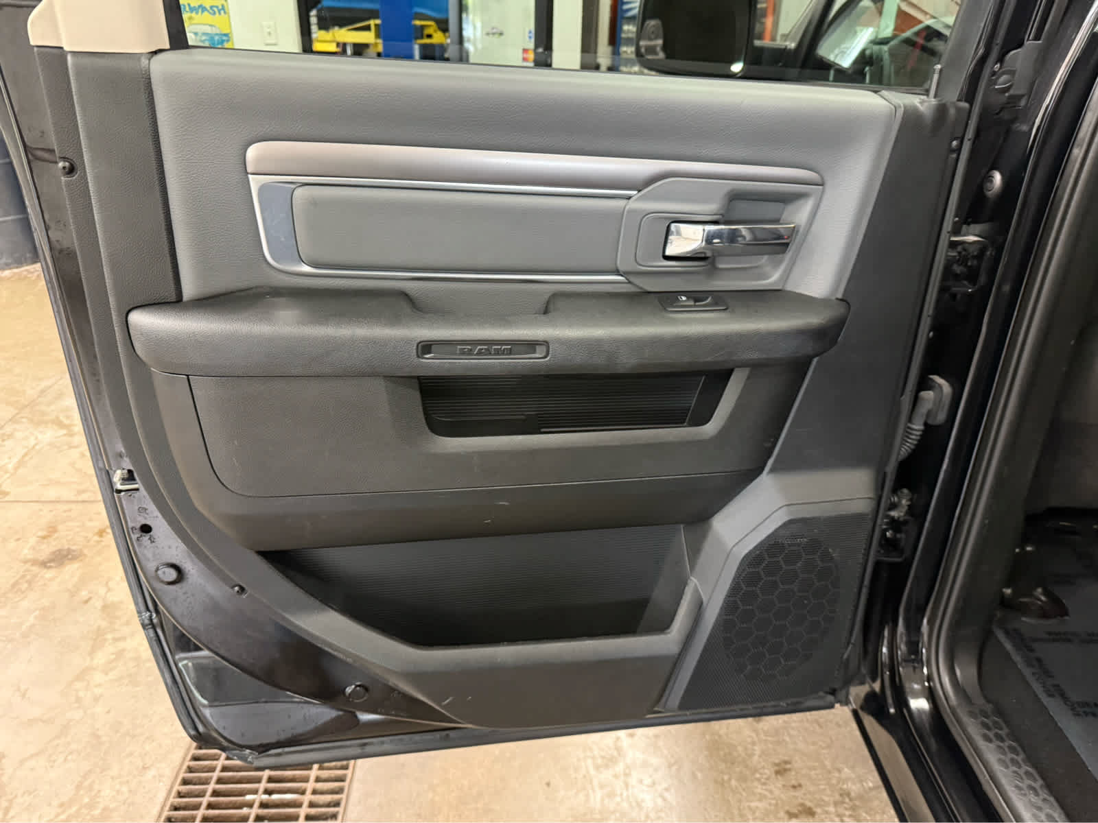Used 2023 RAM 1500 Classic SLT AWD/4WD image 22