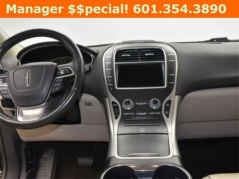 Used 2020 Lincoln Nautilus FWD w/ Equipment Group 101A image 19