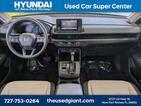 Used 2024 Honda CR-V LX image 16