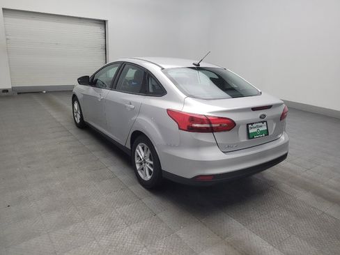 Used 2018 Ford Focus SE FWD image 5