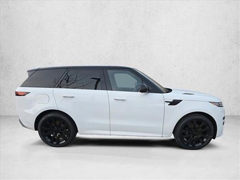 New 2026 Land Rover Range Rover Sport Dynamic SE image 4
