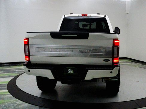 Used 2022 Ford F250 Platinum AWD/4WD image 6