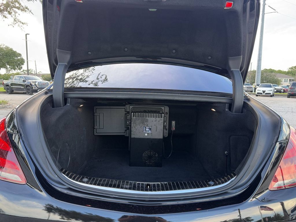 Used 2019 Mercedes-Benz Maybach S 560 4MATIC image 10