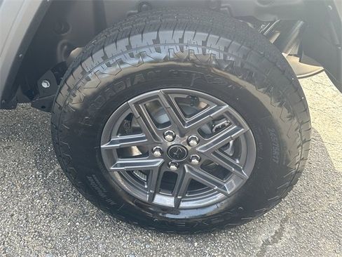 New 2025 Jeep Wrangler Sport S image 19