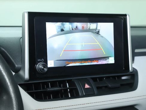 Used 2023 Toyota RAV4 XLE AWD/4WD image 29