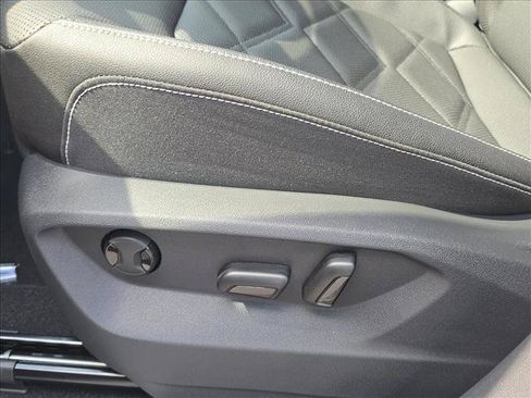 New 2026 Volkswagen Atlas SE FWD image 7