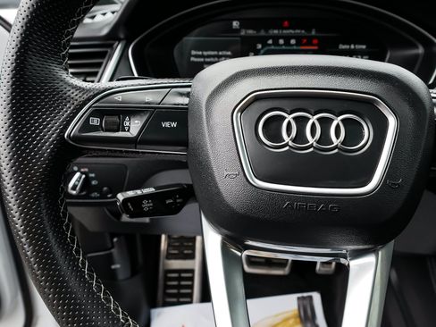 Used 2023 Audi SQ5 Premium Plus w/ Premium Plus Package AWD/4WD image 17