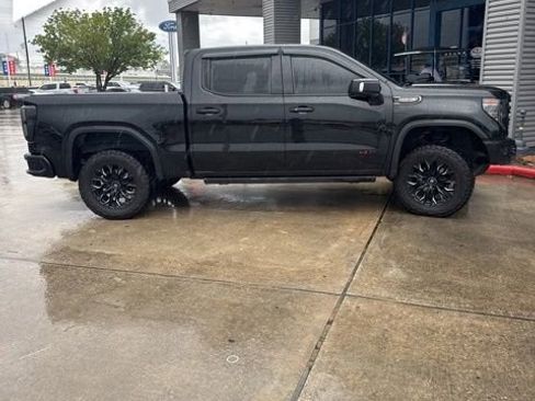 Used 2023 GMC Sierra 1500 AT4X AWD/4WD image 5
