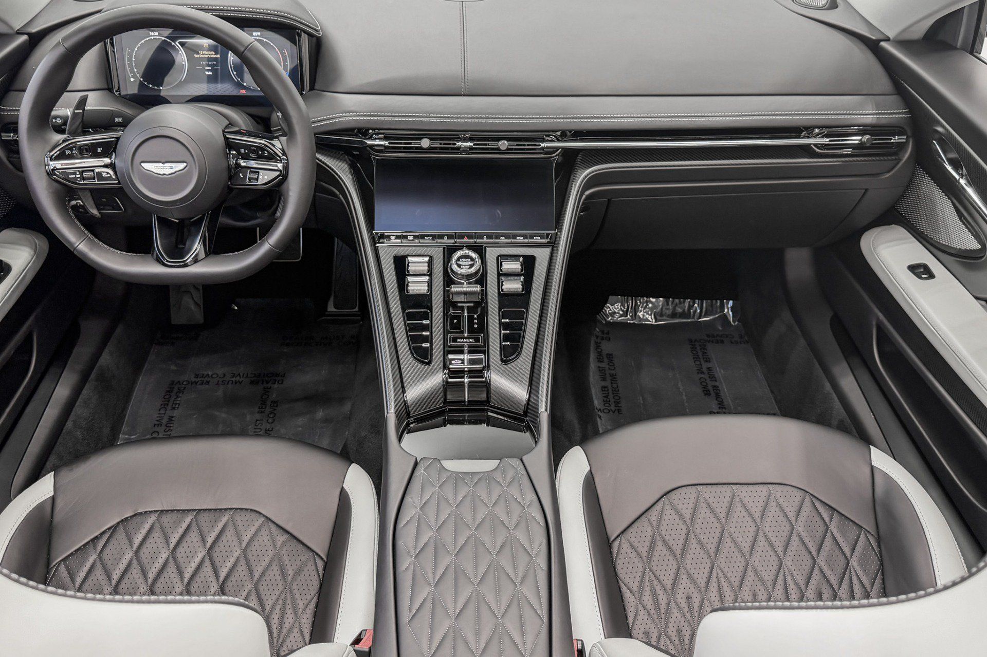 Used 2025 Aston Martin DB12 Convertible RWD image 26