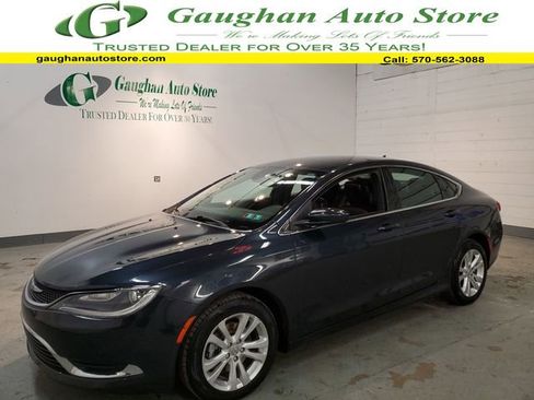 Used 2017 Chrysler 200 Limited Platinum w/ Comfort & Convenience Group image 1