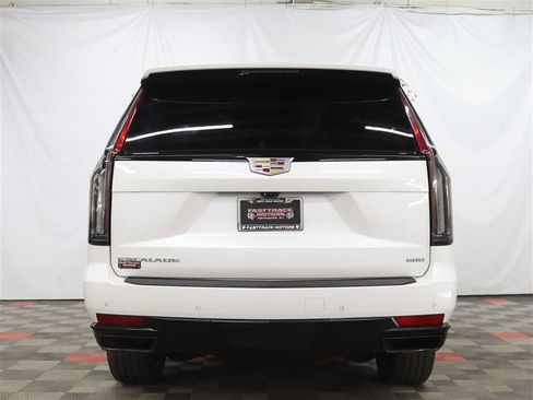 Used 2022 Cadillac Escalade ESV Sport Platinum image 5