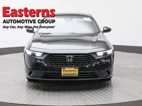 Used 2025 Honda Accord Sport image 2