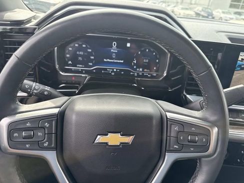 Used 2023 Chevrolet Silverado 1500 LT AWD/4WD image 36