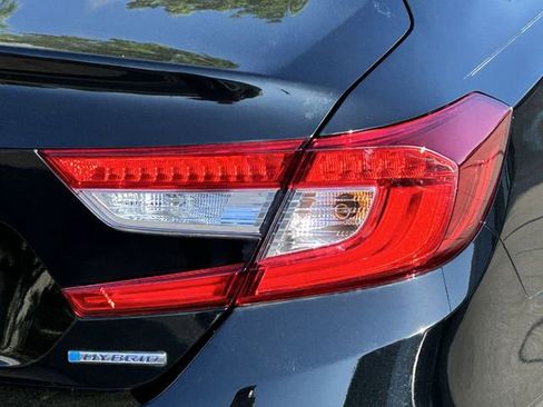 Used 2020 Honda Accord Hybrid image 8