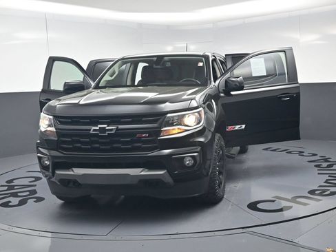 Used 2022 Chevrolet Colorado Z71 w/ Z71 Midnight Edition AWD/4WD image 22