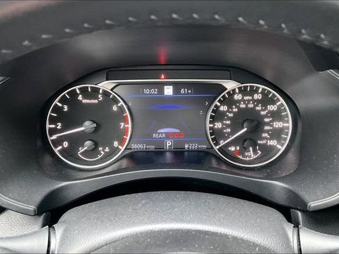 Used 2024 Nissan Altima 2.5 SV w/ SV Premium Package image 10