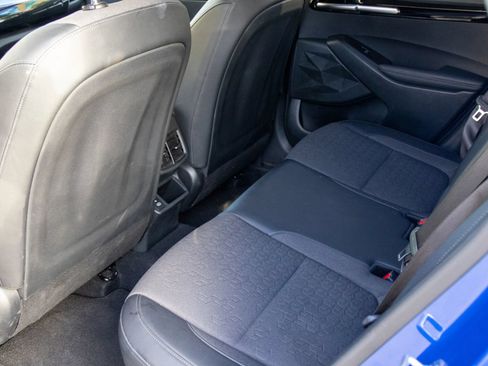 Used 2025 Kia Seltos S FWD image 11